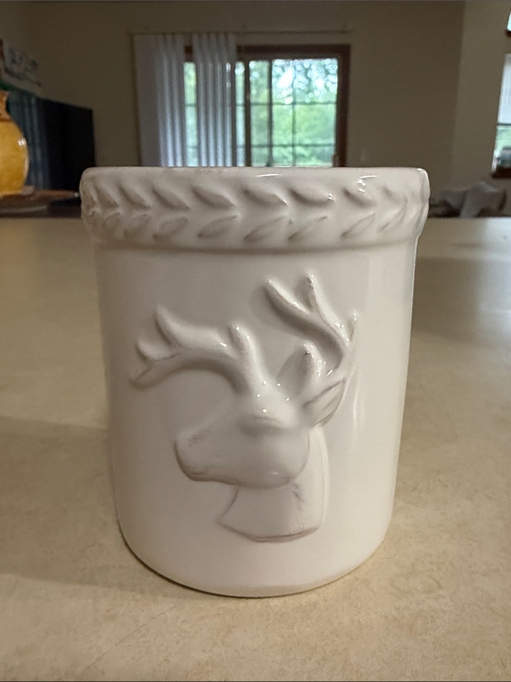 White Ceramic Deer Embossed Home Art Canister - Unbranded